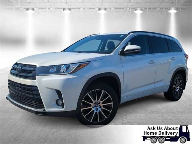 2018 Toyota Highlander SE