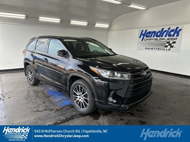 2018 Toyota Highlander SE