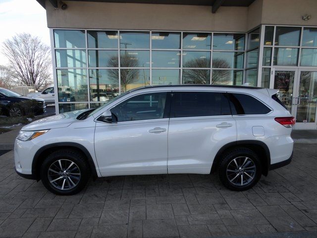 2018 Toyota Highlander SE