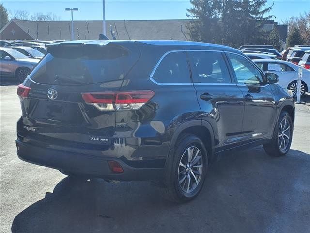 2018 Toyota Highlander SE