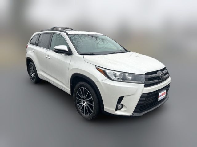 2018 Toyota Highlander SE