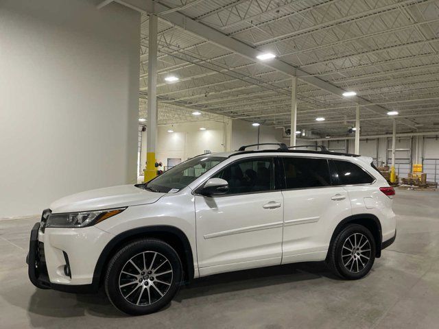 2018 Toyota Highlander SE