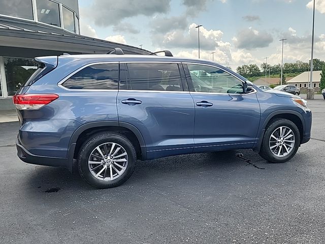 2018 Toyota Highlander SE