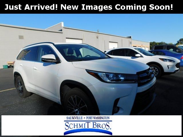 2018 Toyota Highlander SE