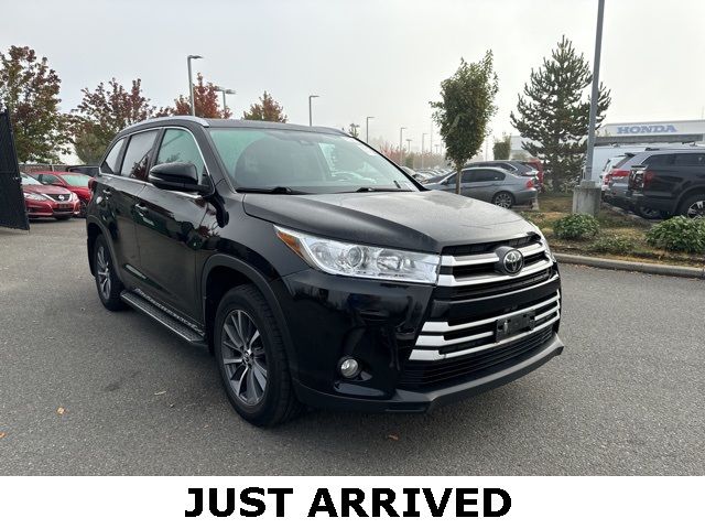 2018 Toyota Highlander SE