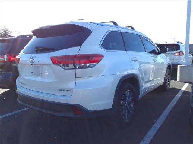 2018 Toyota Highlander SE