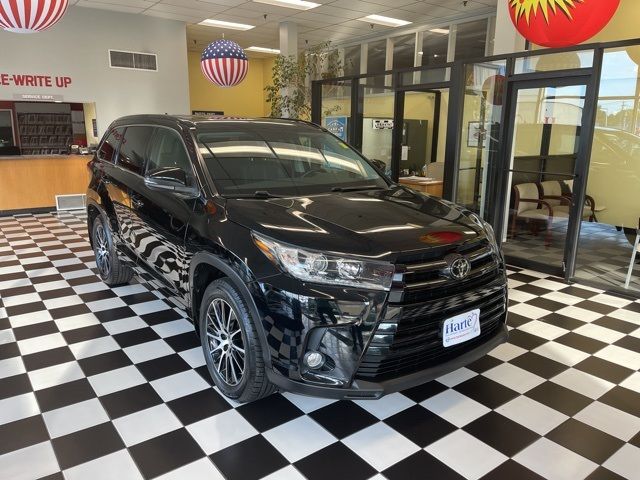 2018 Toyota Highlander SE