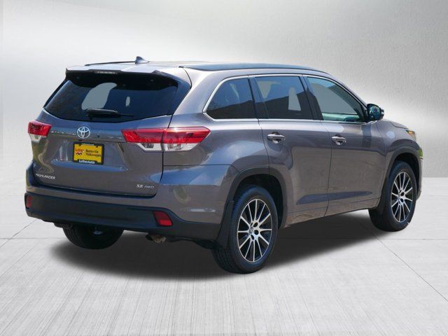 2018 Toyota Highlander SE