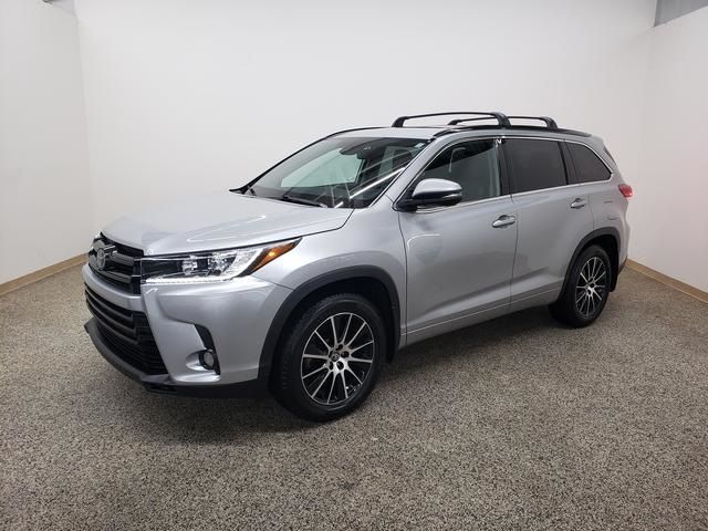 2018 Toyota Highlander SE