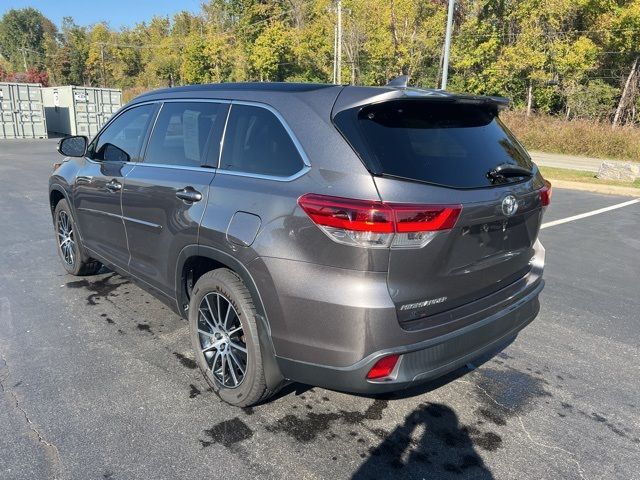 2018 Toyota Highlander SE