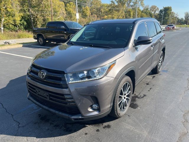 2018 Toyota Highlander SE