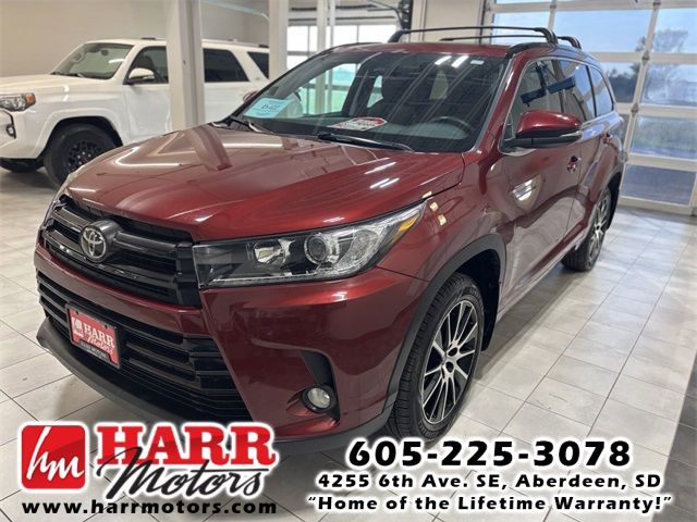 2018 Toyota Highlander SE