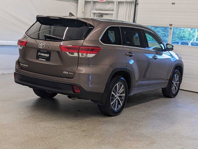 2018 Toyota Highlander SE