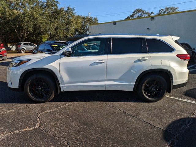 2018 Toyota Highlander SE