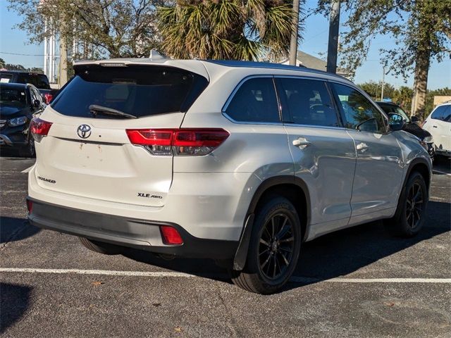 2018 Toyota Highlander SE