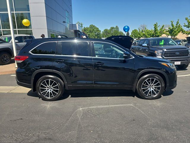 2018 Toyota Highlander SE