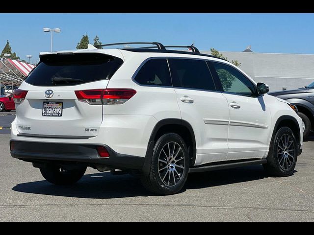 2018 Toyota Highlander SE