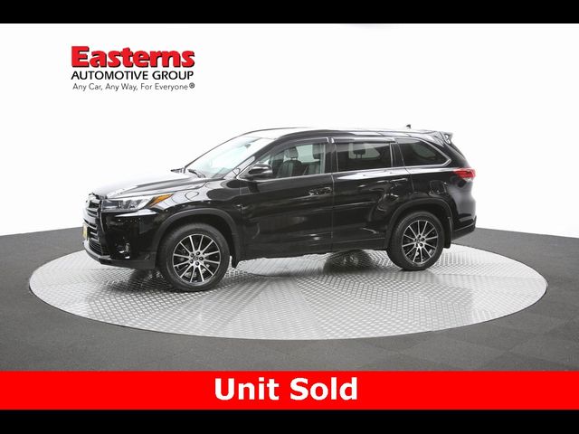 2018 Toyota Highlander SE