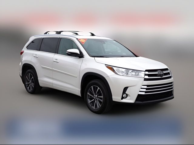 2018 Toyota Highlander SE