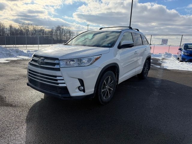 2018 Toyota Highlander SE