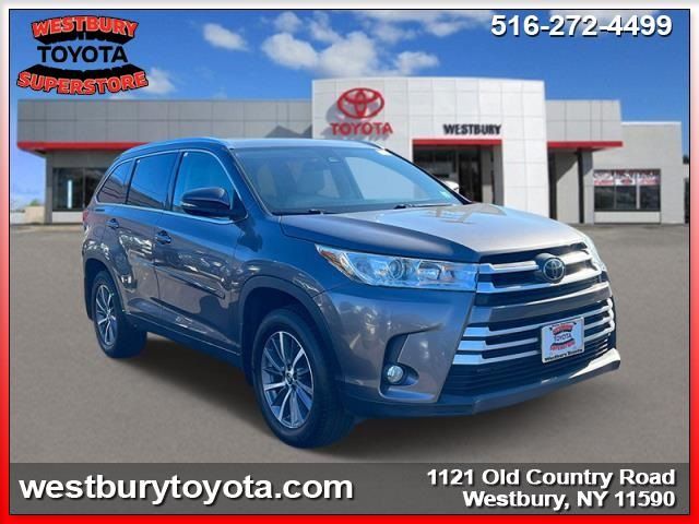 2018 Toyota Highlander SE