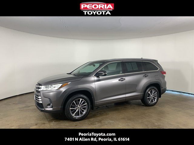 2018 Toyota Highlander SE