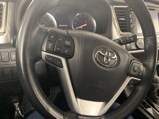 2018 Toyota Highlander SE