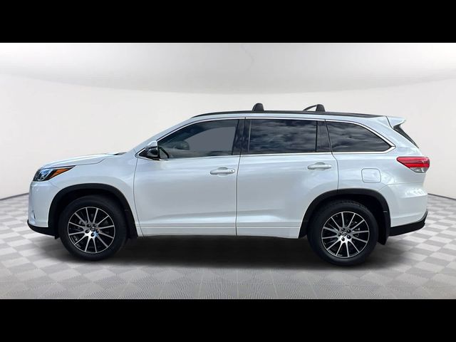 2018 Toyota Highlander SE