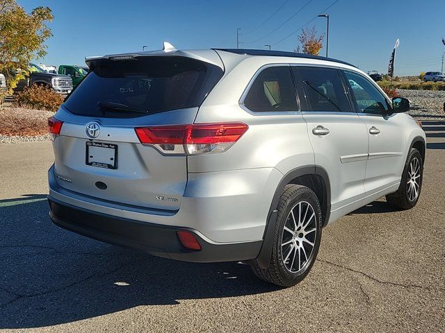 2018 Toyota Highlander SE