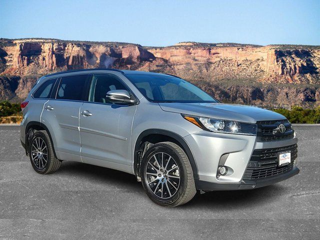 2018 Toyota Highlander SE