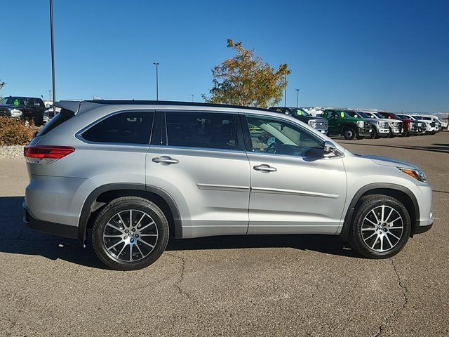 2018 Toyota Highlander SE