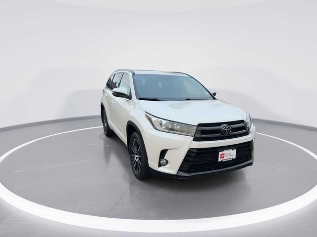 2018 Toyota Highlander SE