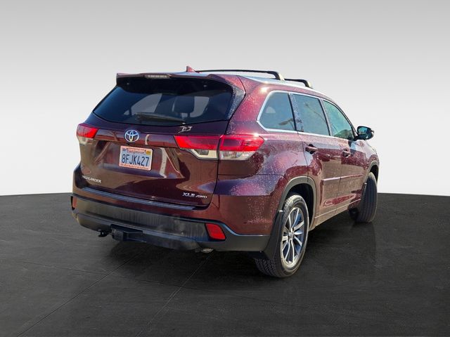 2018 Toyota Highlander SE