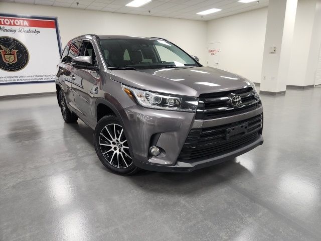 2018 Toyota Highlander SE