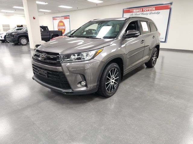 2018 Toyota Highlander SE