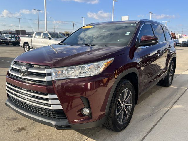 2018 Toyota Highlander SE