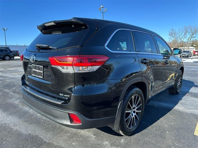 2018 Toyota Highlander SE