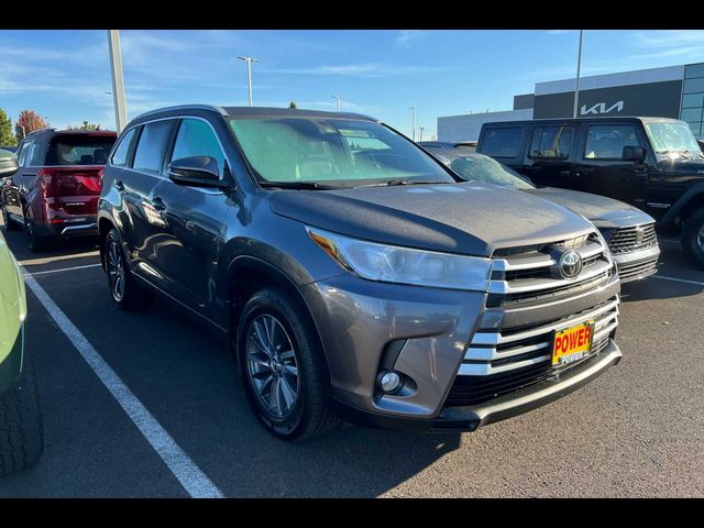 2018 Toyota Highlander SE