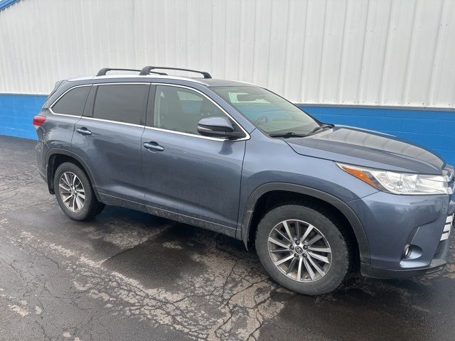 2018 Toyota Highlander SE