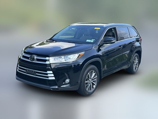 2018 Toyota Highlander SE
