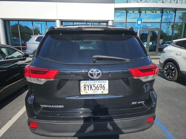 2018 Toyota Highlander 