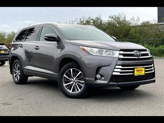 2018 Toyota Highlander SE