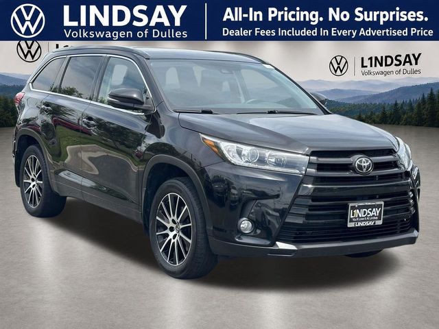 2018 Toyota Highlander SE