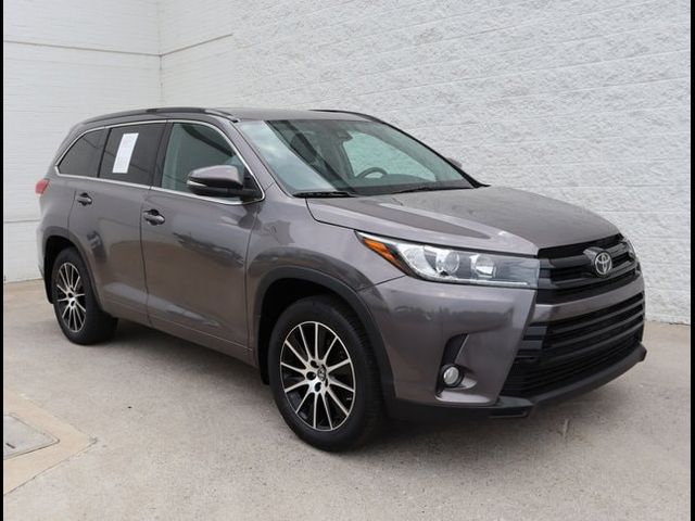 2018 Toyota Highlander SE