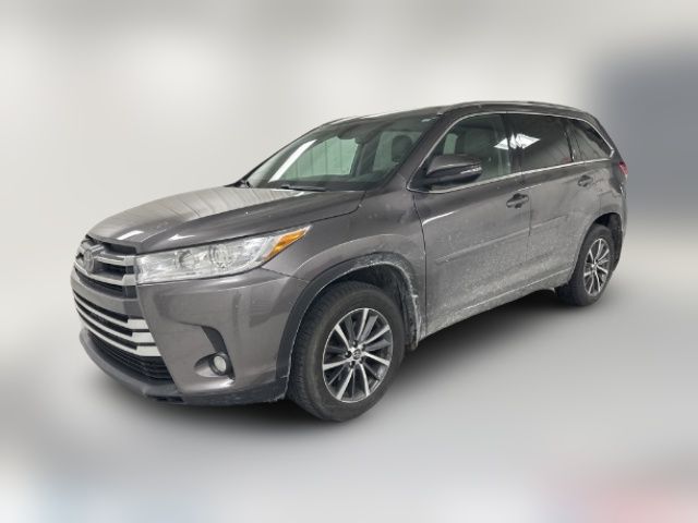 2018 Toyota Highlander SE