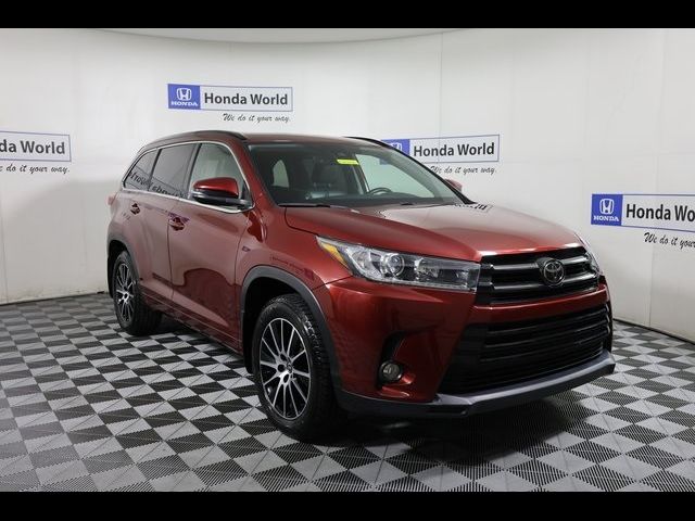 2018 Toyota Highlander SE