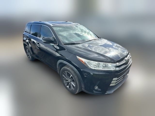 2018 Toyota Highlander SE