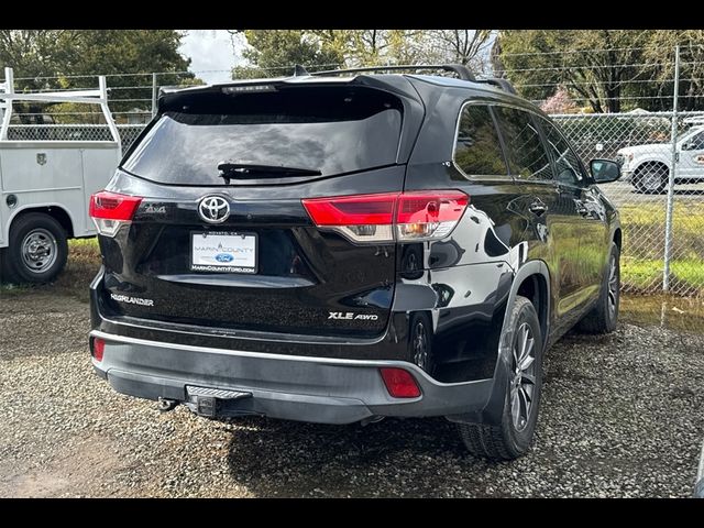 2018 Toyota Highlander SE