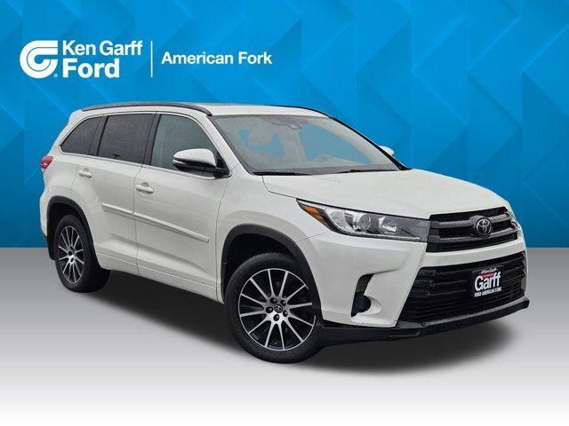 2018 Toyota Highlander SE