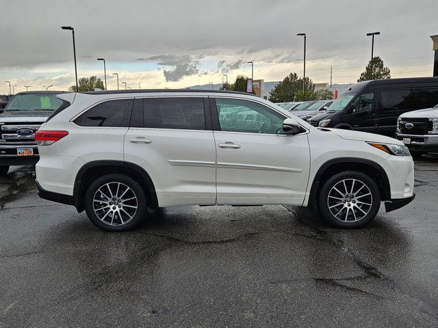 2018 Toyota Highlander SE